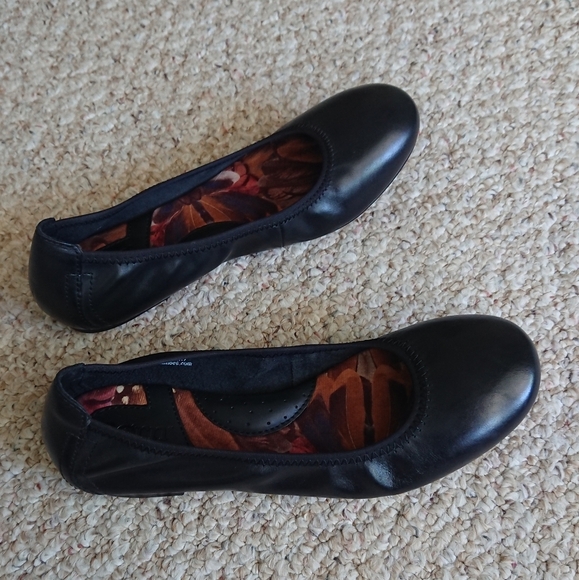 Born Julianne Black Full Grain Leather flat size 36.5 - Picture 1 of 15